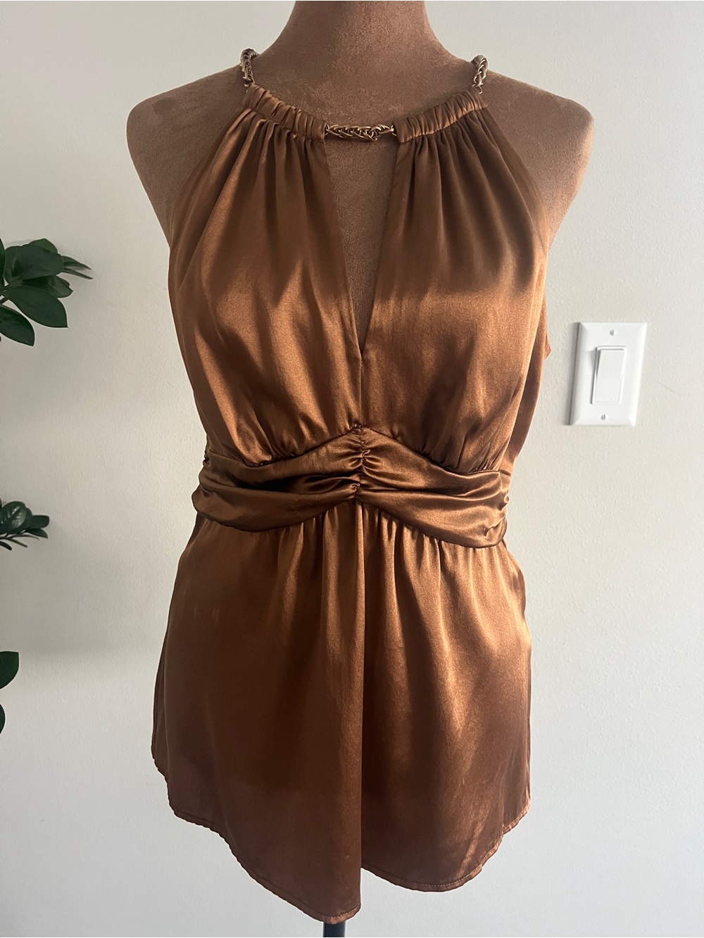 Cache Silk Halter top w chain tie detail